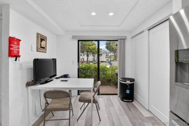 Building Photo - 7254 Clunie Pl