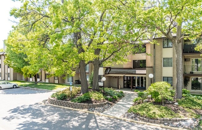 Building Photo - 1690 MN-36