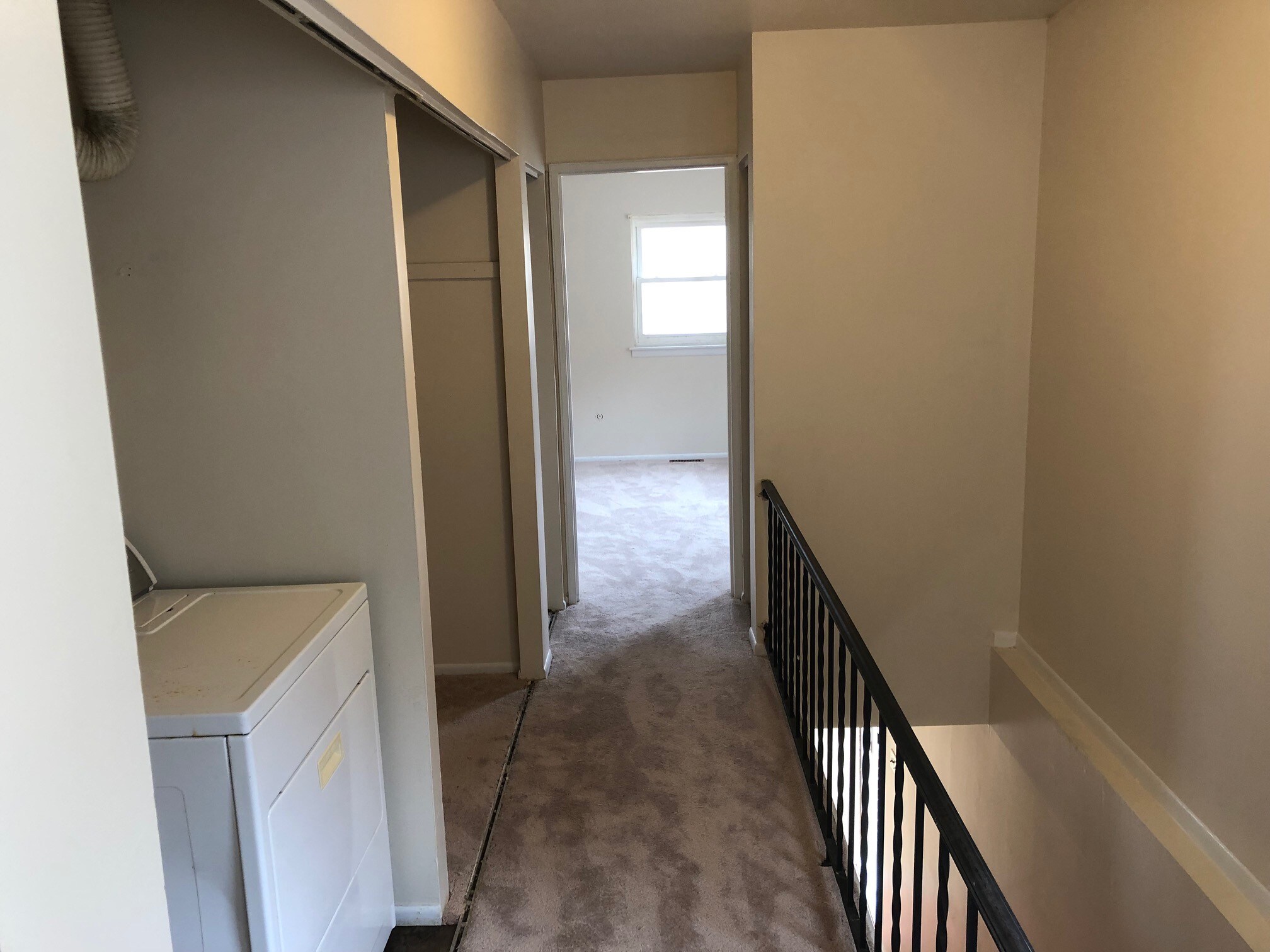 Building Photo - 1214 Fox Run