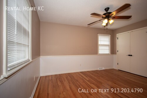 Building Photo - 11314 W 74th Terrace