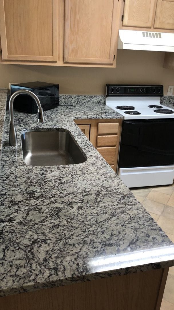 Building Photo - BIG REDUCTION!  River Oaks 28E - SPECIAL - 2nd month 1/2 half off rent