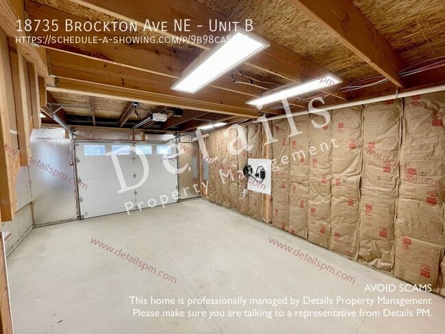 Building Photo - New Detached Studio w/Garage, Laundry  & E...