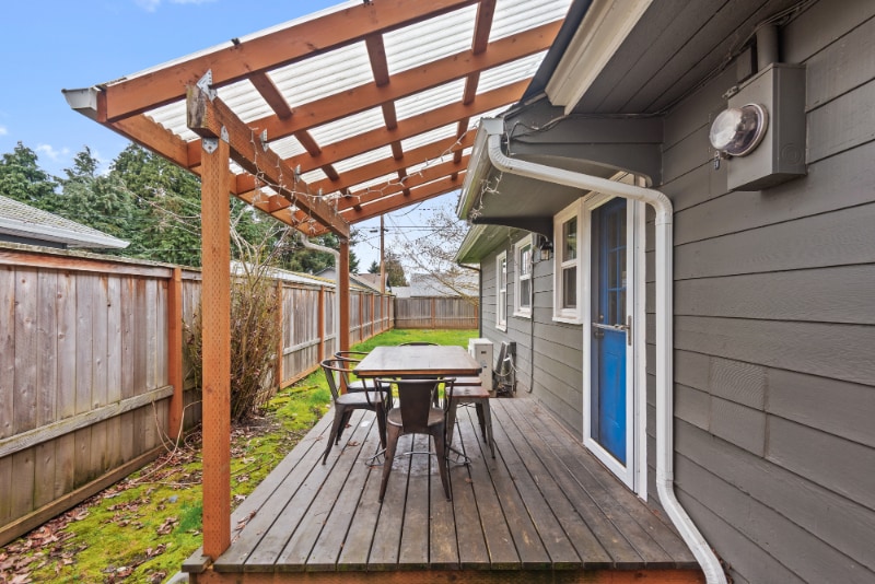 Building Photo - 2402 Fairmount Ave