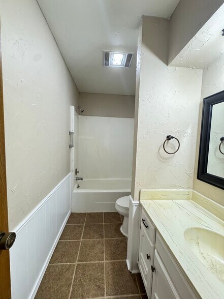 Building Photo - 8636 NW 86th St