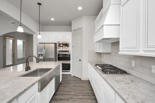 Building Photo - 22368 Misty Woods Ln