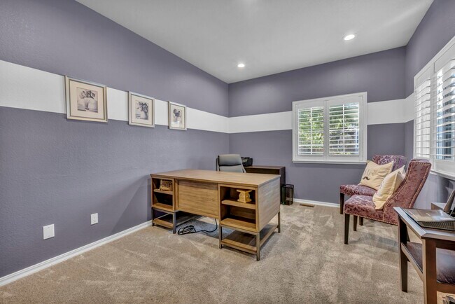 Building Photo - 6500 Brookview Cir