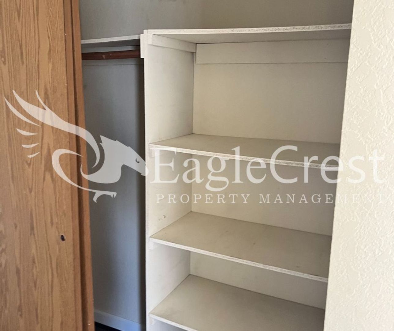 Building Photo - 320NEC