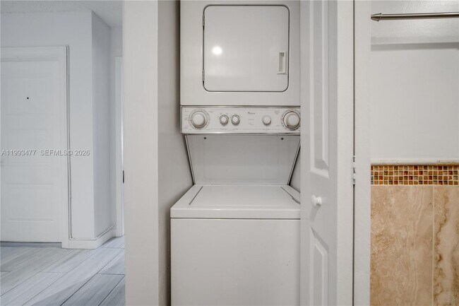 Building Photo - 13924 SW 90th Terrace