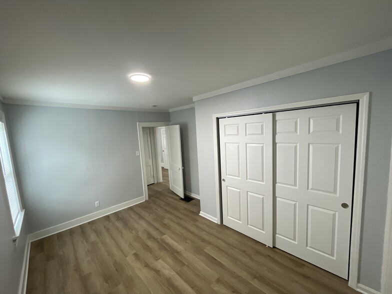 Building Photo - 5538 Montgomery Rd