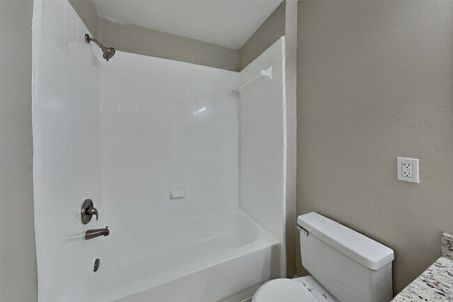 Building Photo - 6731 Auburn Oak Trail