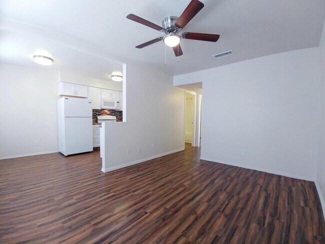 Building Photo - 1021 Coal Ave SW