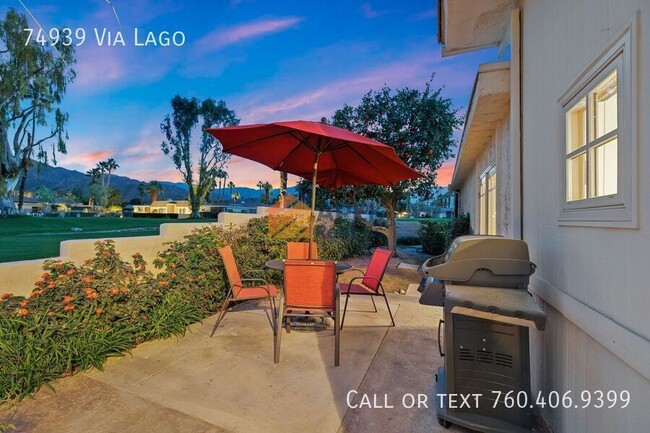 Building Photo - 74939 Vía Lago