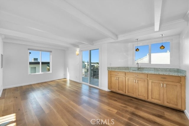 Building Photo - 1107 Loma Dr