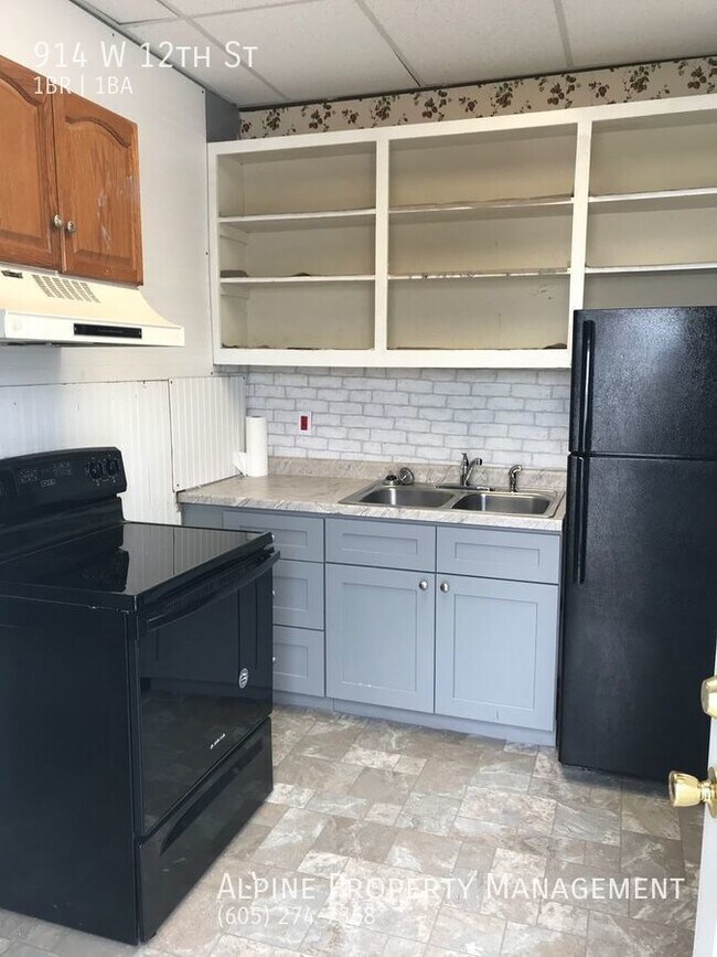 Building Photo - 1 Bed/1 Bath Twinhome For Rent!