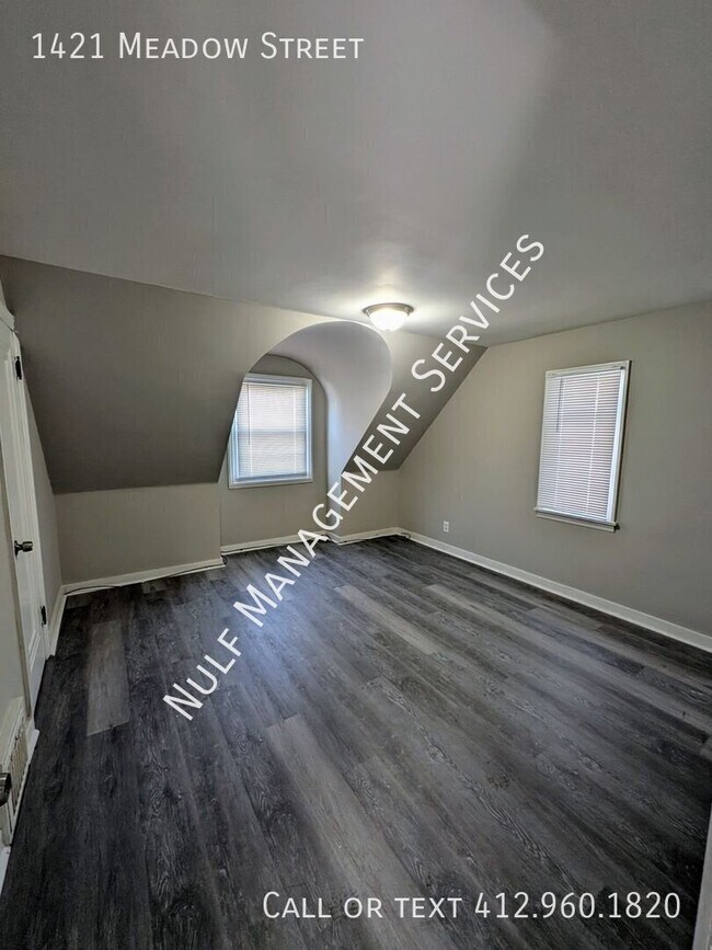 Building Photo - 1421 Meadow St