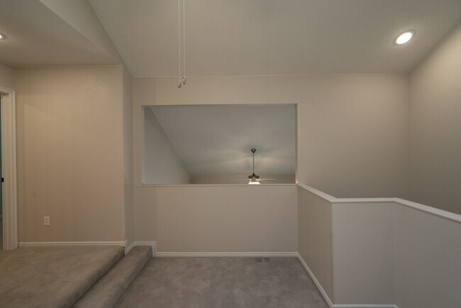 Building Photo - 2 Bedroom & 2 Bath Available in St. George!