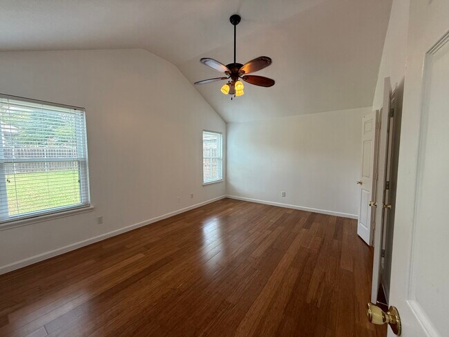 Building Photo - 7013 Jack Franzen Dr