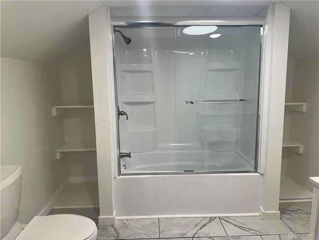 Building Photo - 2520 Harshman Rd