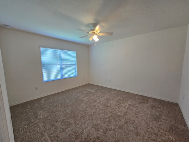 Building Photo - 121 Fishermans Cove Dr
