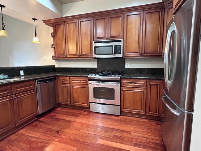 Building Photo - 27111 Sugar Pine Dr