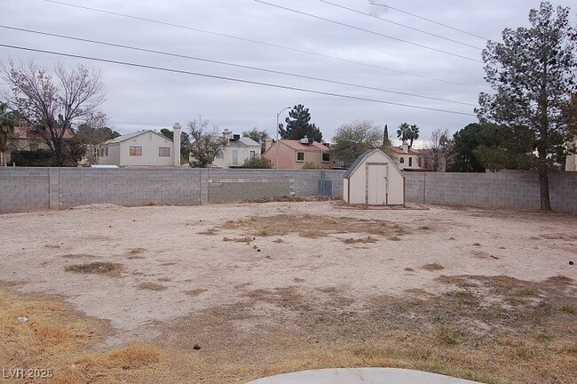 Building Photo - 6705 W Megan Ave