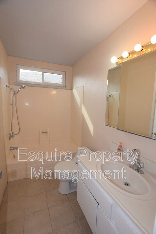 Building Photo - 3701 Taffrail Ln
