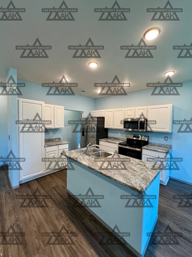 Building Photo - Spacious & Dog-Friendly 3BD/2BA Home with ...