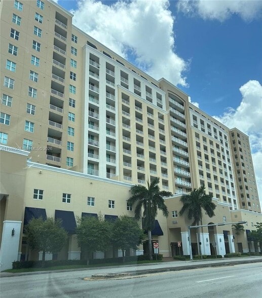 Building Photo - 117 NW 42nd Ave