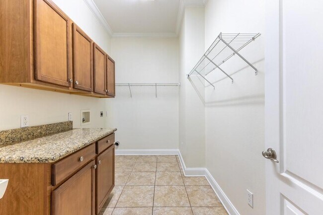 Building Photo - 321 Cypress Lakes Dr