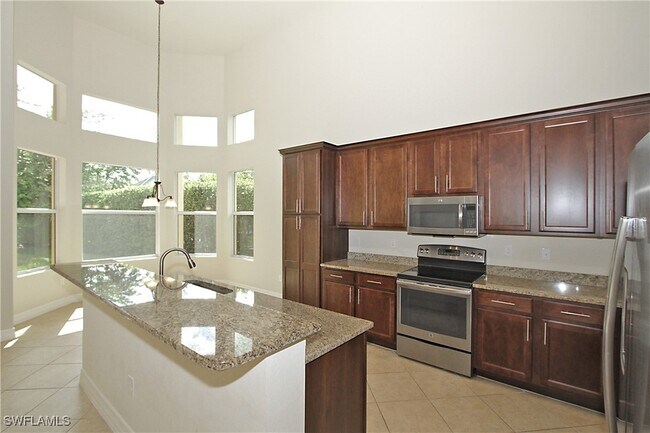 Building Photo - 11091 Sparkleberry Dr