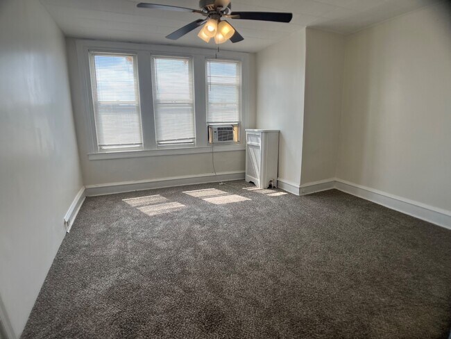 Building Photo - 6715 Cornelius St