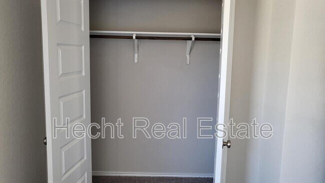 Building Photo - 2440 Ayers Dr