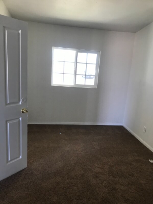 Building Photo - 26936 Prospect St