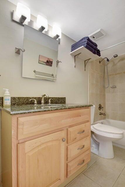 Building Photo - 950 Lavers Cir