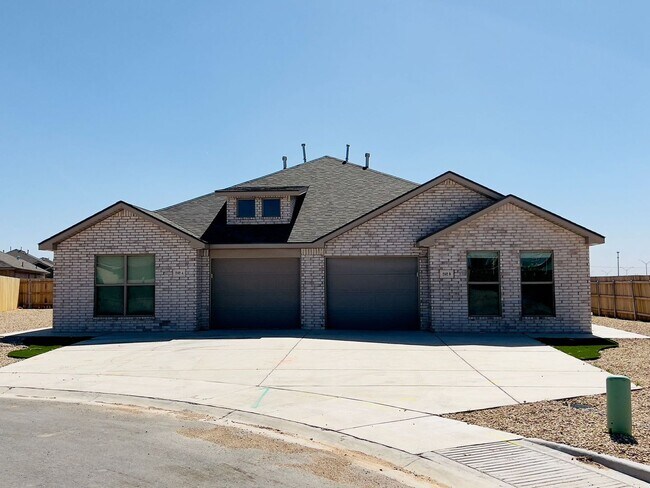 Building Photo - 2102 N Avenue K