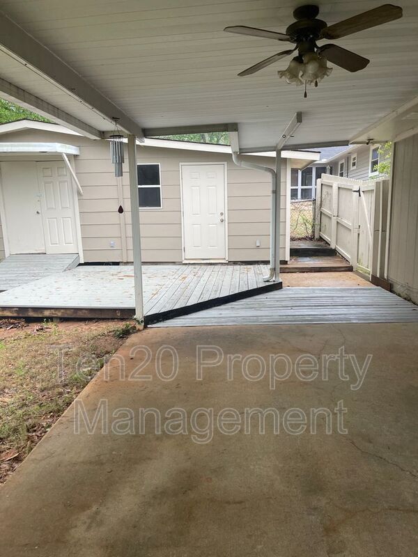 Building Photo - 1340 Blanchfield Dr
