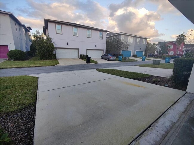 Building Photo - 8075 Schelling St