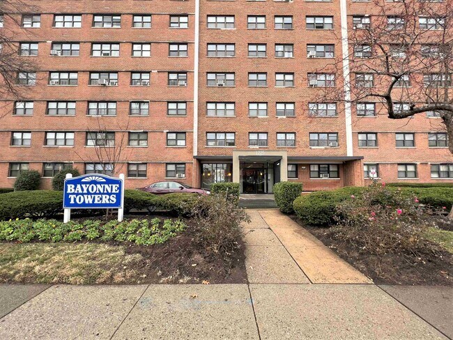Building Photo - 1225 John F. Kennedy Blvd