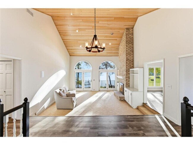 Building Photo - 2648 Casco Point Rd