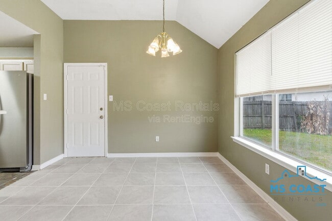 Building Photo - 11352 Fairfield Blvd