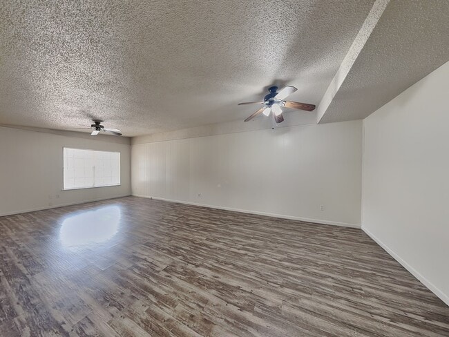 Building Photo - 6220 Wheaton Dr