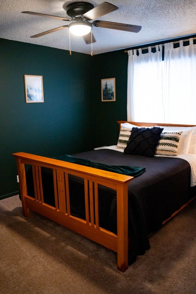 Building Photo - 2020 Fairfield St