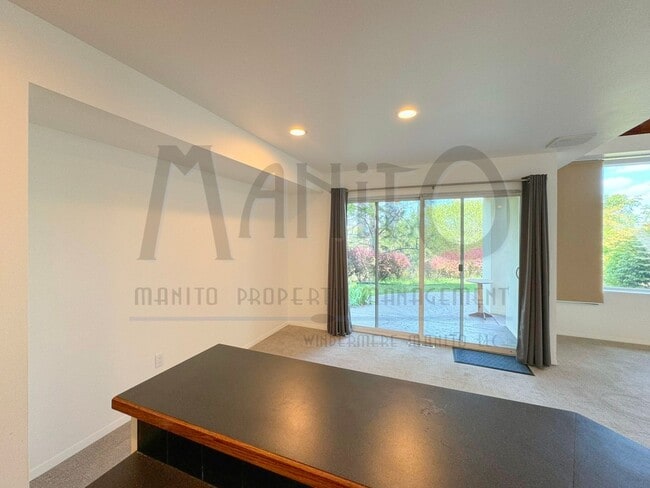 Building Photo - Unique Jon Sayler Designed Townhome