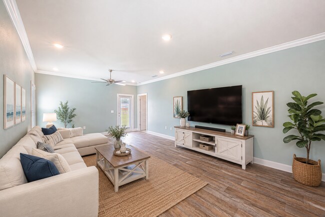 Building Photo - 32667 Revere Dr