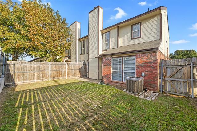 Building Photo - 1001 Weston Dr