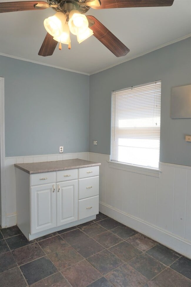 Building Photo - 3 Bed 1 Bath 1 Car in Steve Pennington Addition of NW OKC