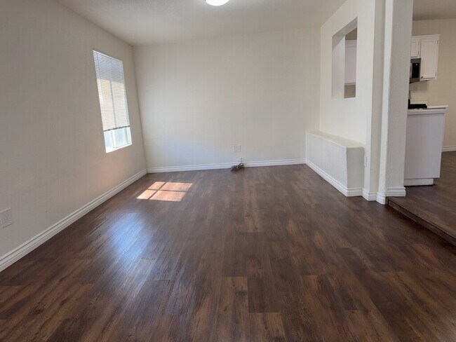 Building Photo - 1037 Milestone Ave