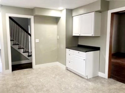 Building Photo - 647 Lincoln Ave NW