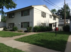 Building Photo - COZY EFFICIENCY LOCATED NEAR DOWNTOWN SIOUX FALLS! CALL TODAY FOR A SHOWING!