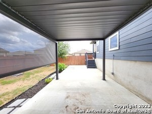 Building Photo - 1616 Tree Run